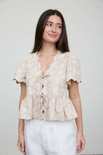 FLORAL EMBROIDERY FRONT TIE SCALLOPED PEPLUM TOP : DENIM