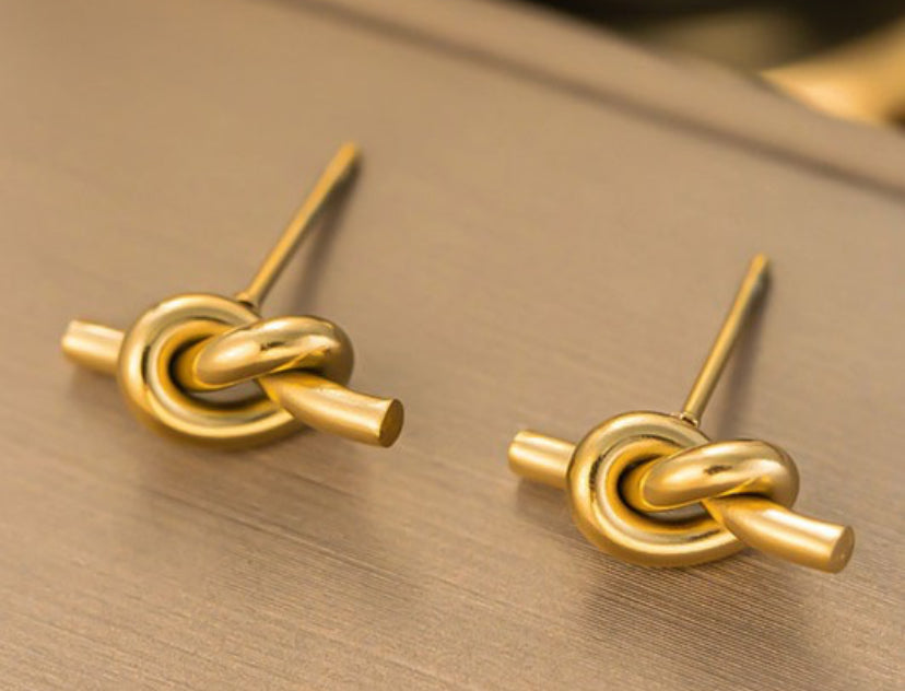 Gold Knotted Studs