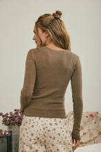BUTTON FRONT ROUND NECK LONG SLEEVE KNIT TOP : BROWN