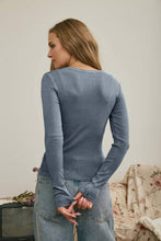 BUTTON FRONT ROUND NECK LONG SLEEVE KNIT TOP : BROWN